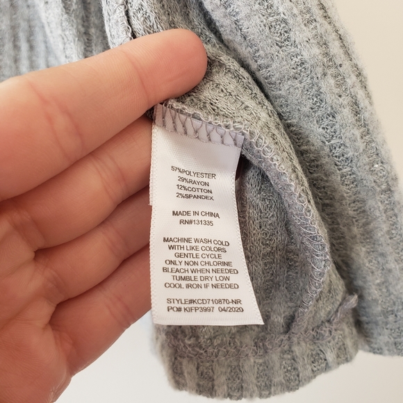 Nordstrom walking on sunshine XL grey cape - Picture 4 of 5